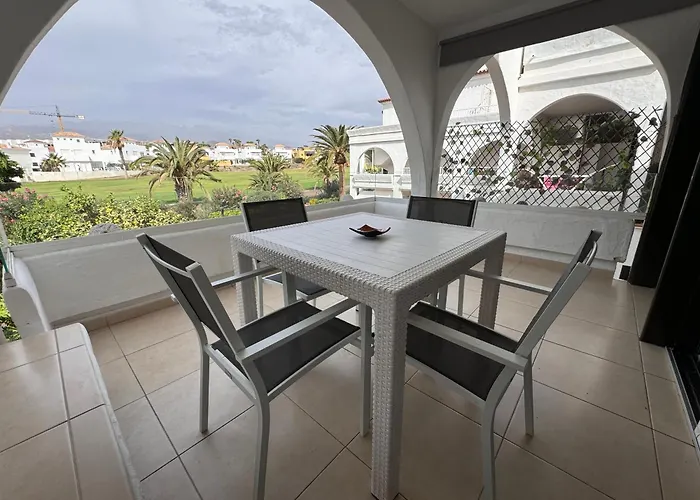 Amarilla Golf Scorpio