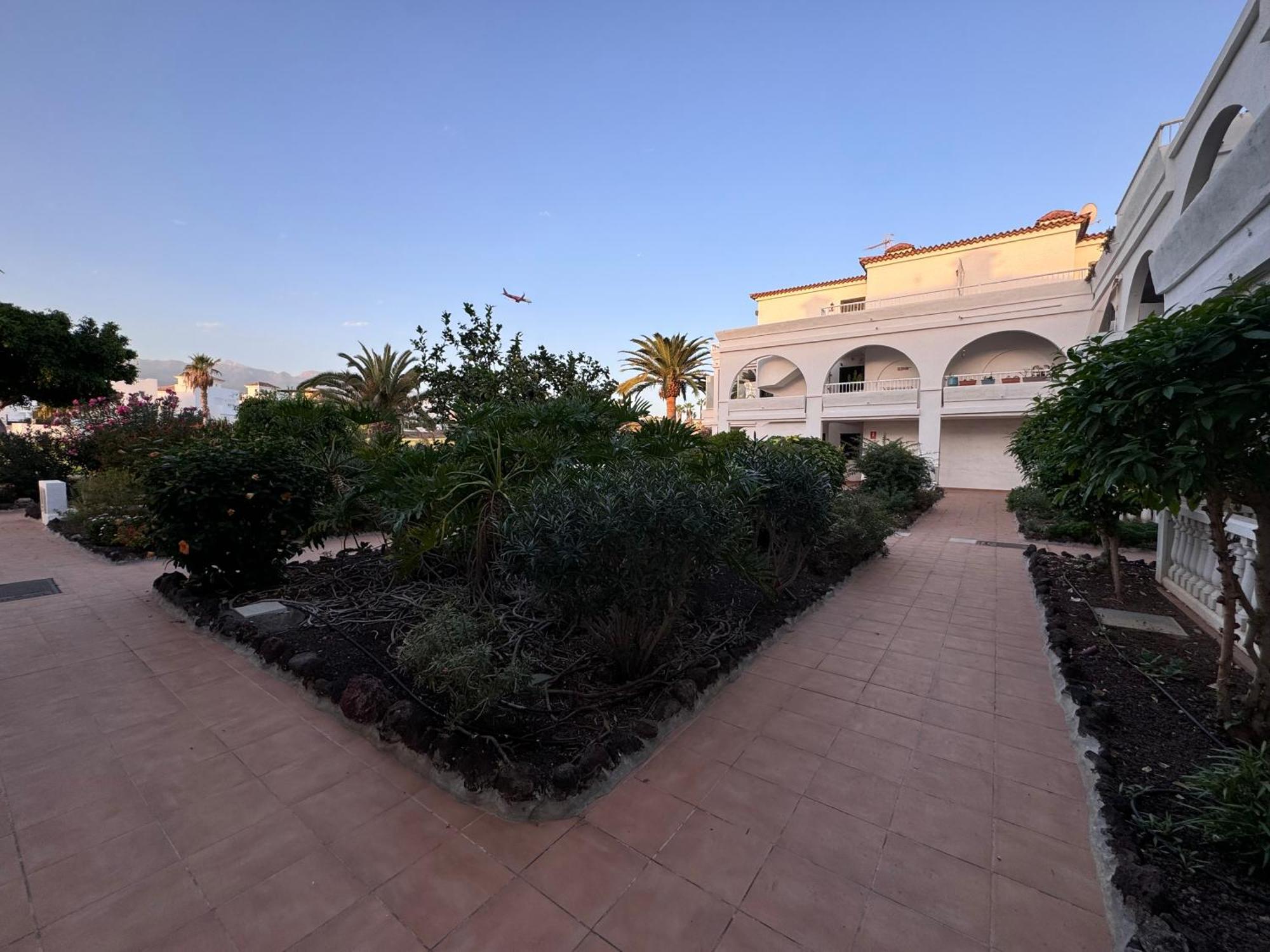 Amarilla Golf Scorpio Apartment