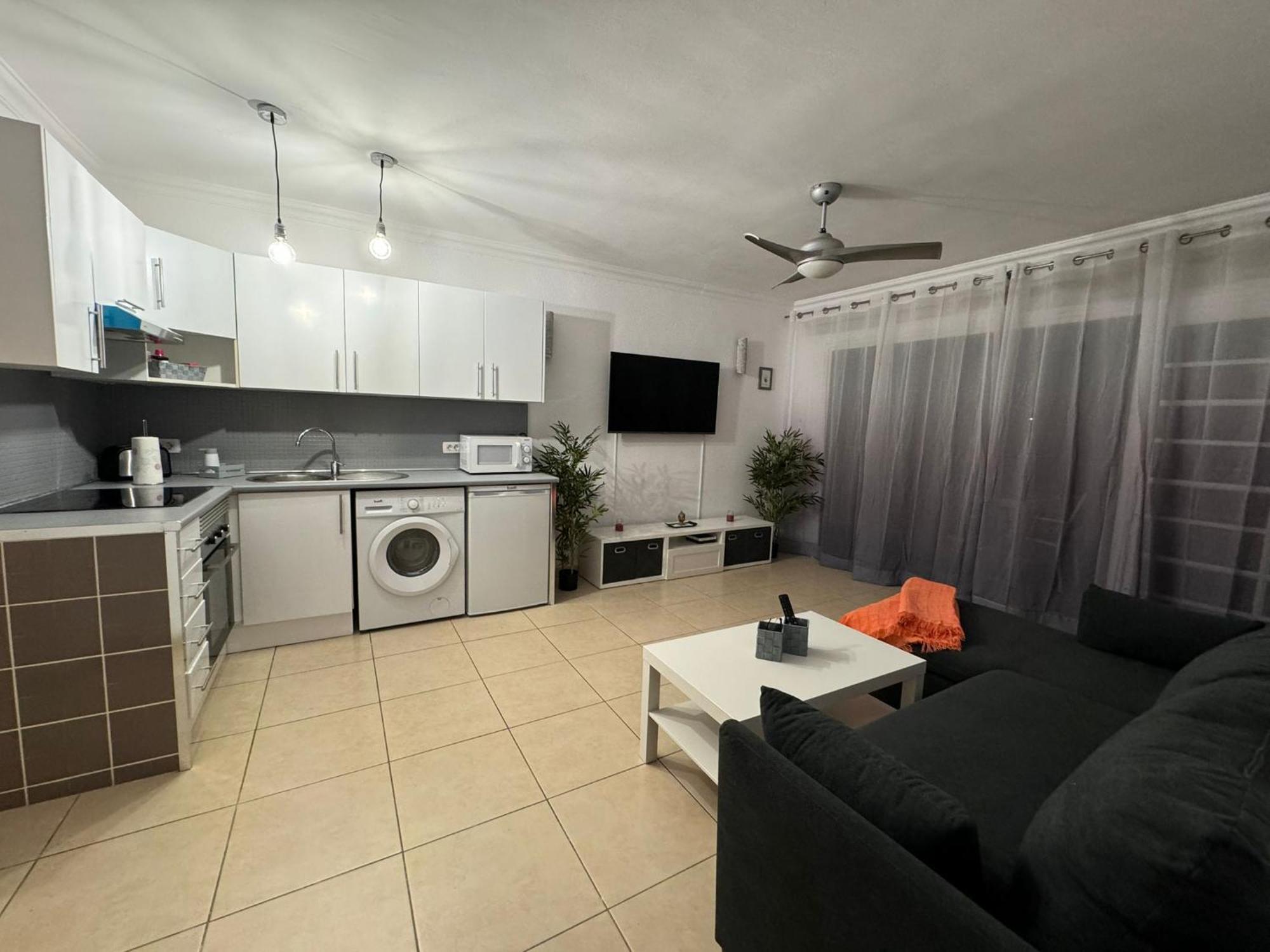 Amarilla Golf Scorpio Apartment *